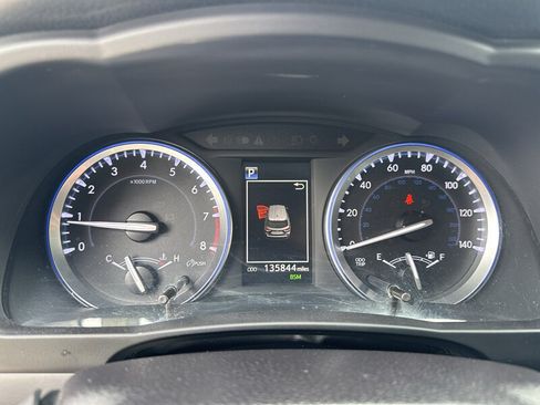 Used 2018 Toyota Highlander XLE AWD/4WD image 27