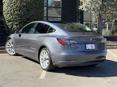 Used 2020 Tesla Model 3 Standard Range Plus image 19