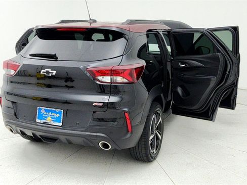Certified 2023 Chevrolet TrailBlazer RS w/ Sun and Liftgate Package image 12