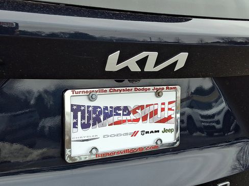 Used 2022 Kia Sorento S image 16