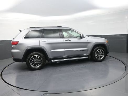 Used 2020 Jeep Grand Cherokee Limited w/ Luxury Group II AWD/4WD image 30