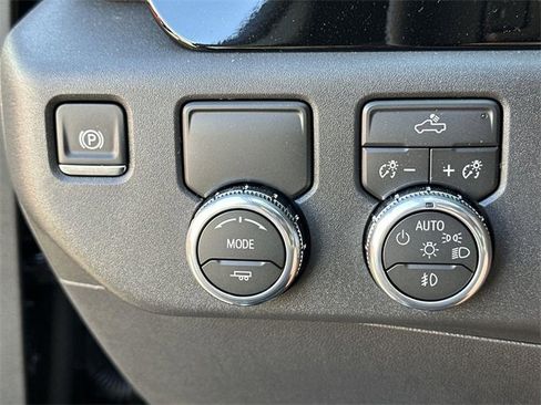New 2026 GMC Sierra 1500 Elevation w/ LPO, Elevation Black Package image 16
