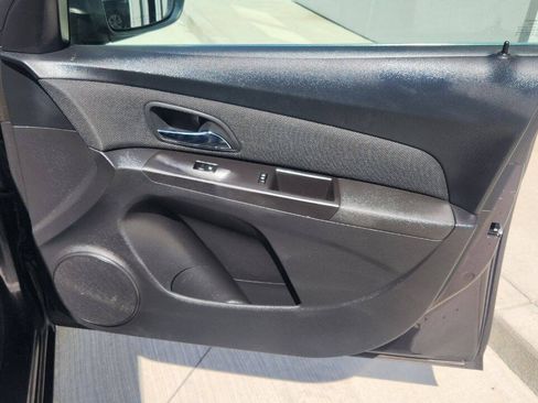 Used 2016 Chevrolet Cruze LTZ FWD image 18