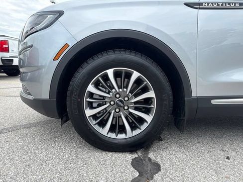 Certified 2023 Lincoln Nautilus AWD w/ Premium Package image 39
