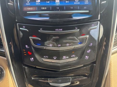 Used 2019 Cadillac Escalade ESV Platinum image 26