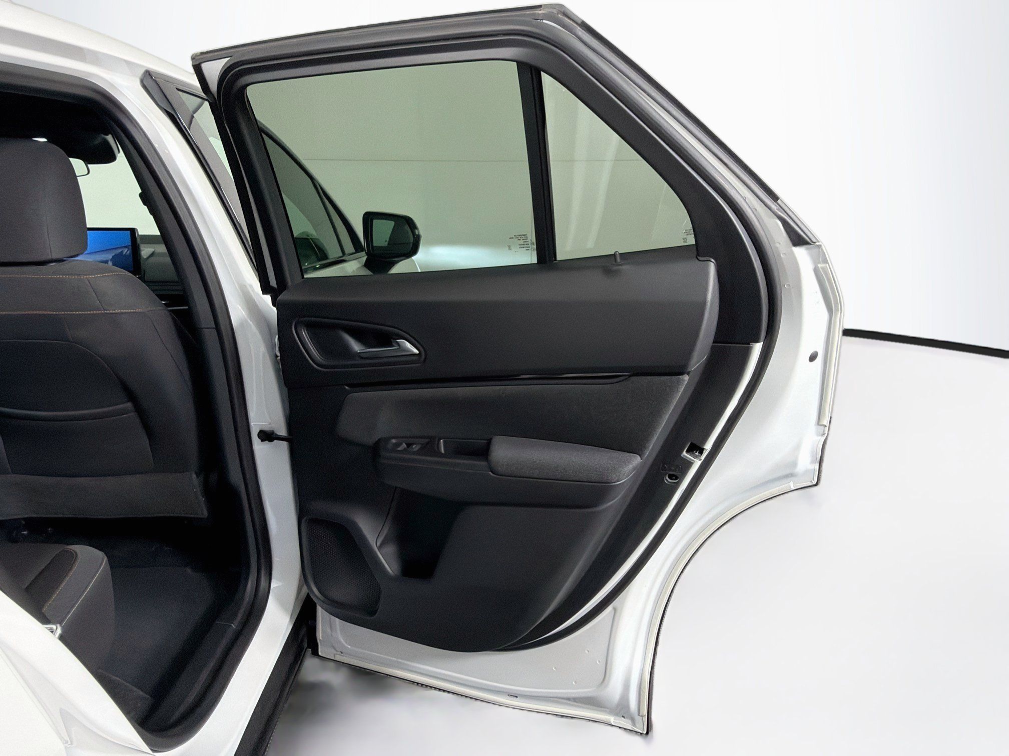 Used 2024 Honda Prologue EX image 30