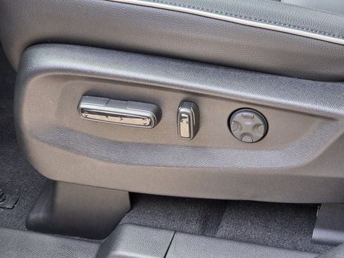 Certified 2026 Honda Odyssey Touring image 21