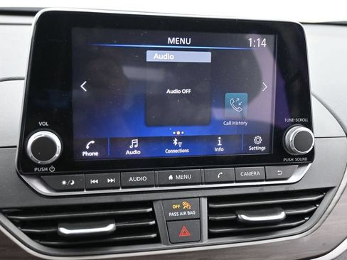 Used 2024 Nissan Altima 2.5 SV FWD image 10