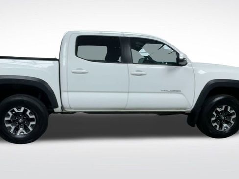 Certified 2023 Toyota Tacoma TRD Off-Road image 25