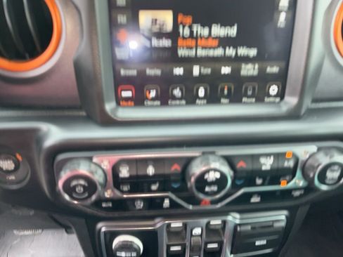 Used 2020 Jeep Gladiator Mojave image 21