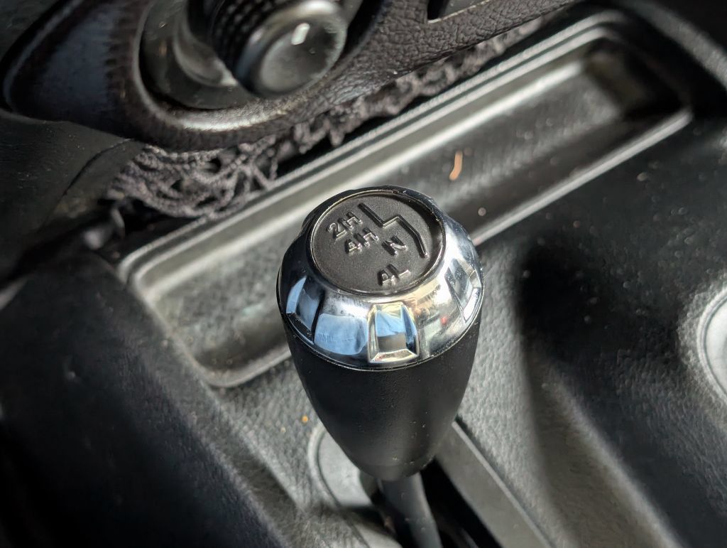 Used 2018 Jeep Wrangler Unlimited Sport S AWD/4WD image 18