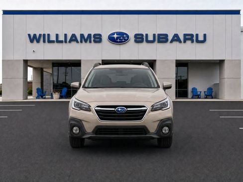 Used 2018 Subaru Outback 2.5i Limited AWD/4WD image 5