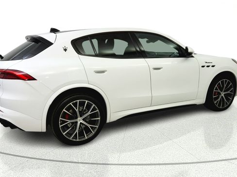Used 2023 Maserati Grecale Modena AWD/4WD image 7