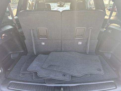 Used 2024 Jeep Grand Cherokee L Laredo image 20