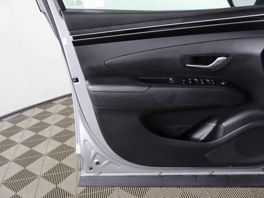 Certified 2024 Hyundai Tucson SEL AWD/4WD image 19