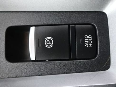 Used 2023 Nissan Altima 2.5 SV w/ SV Premium Package FWD image 36