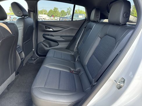 Used 2026 Buick Envista Preferred FWD image 27