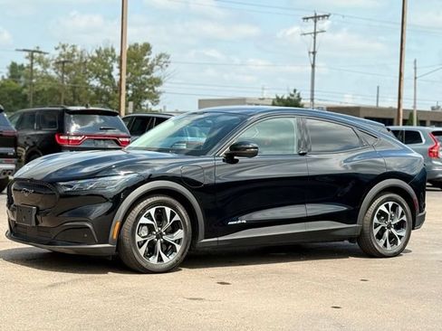 Used 2025 Ford Mustang Mach-E Select AWD/4WD image 42