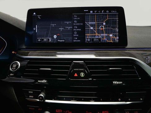 Used 2021 BMW 530i w/ Premium Package RWD image 16