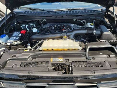 Certified 2025 Ford Expedition Active AWD/4WD image 23