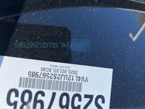 New 2025 Volvo XC40 B5 Core w/ Protection Package Premier image 9