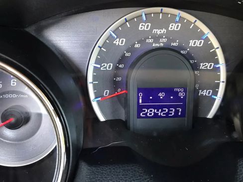 Used 2013 Honda Fit Sport image 16