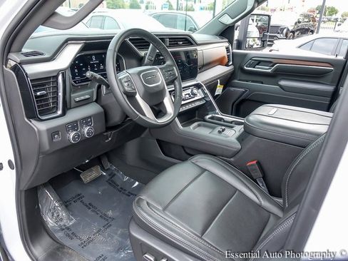 Certified 2025 GMC Sierra 2500 Denali w/ Denali Reserve Package image 11