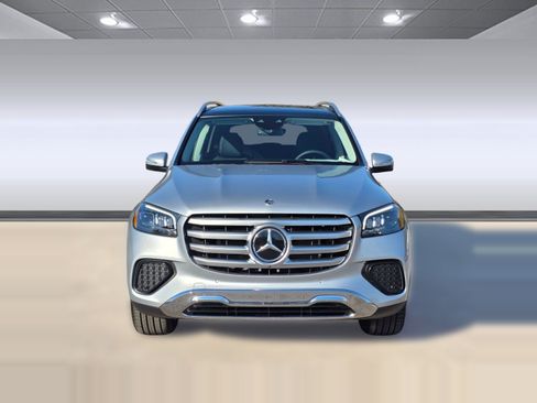 Certified 2026 Mercedes-Benz GLS 450 4MATIC image 5