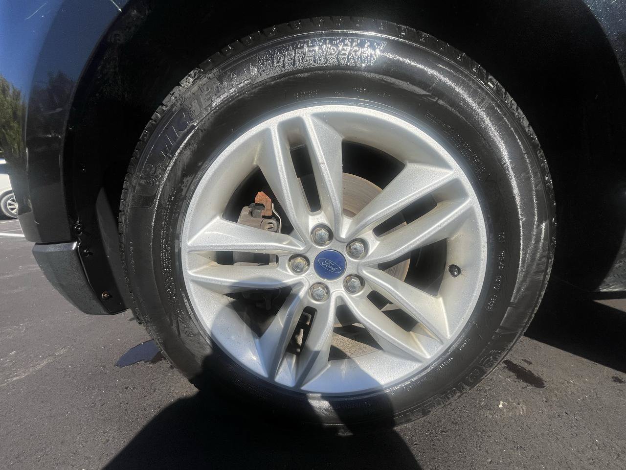 Used 2015 Ford Edge SEL FWD image 19