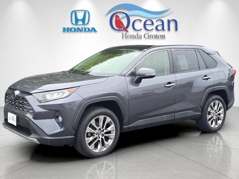 Used 2019 Toyota RAV4 Limited image 7