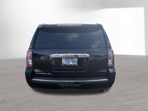 Used 2017 GMC Yukon XL Denali w/ Open Road Package AWD/4WD image 6