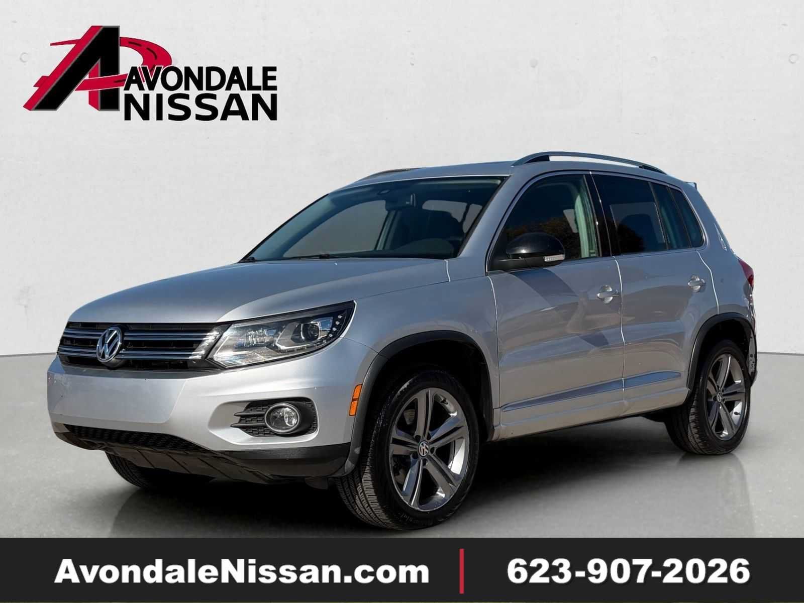 Used 2017 Volkswagen Tiguan Sport FWD image 1