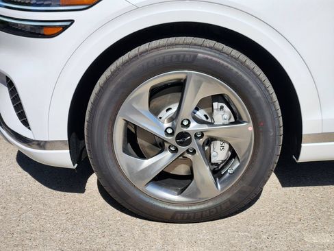 New 2026 Genesis GV70 2.5T AWD/4WD image 7