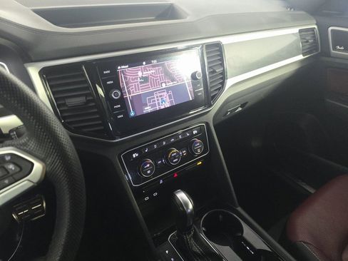 Used 2023 Volkswagen Atlas Cross Sport SEL Premium R-Line image 8