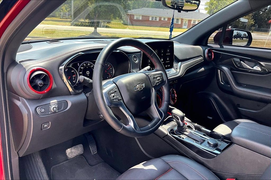 Used 2024 Chevrolet Blazer RS w/ Driver Confidence II Package FWD image 9