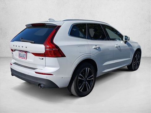 Used 2019 Volvo XC60 T6 Momentum w/ Multimedia Package AWD/4WD image 5
