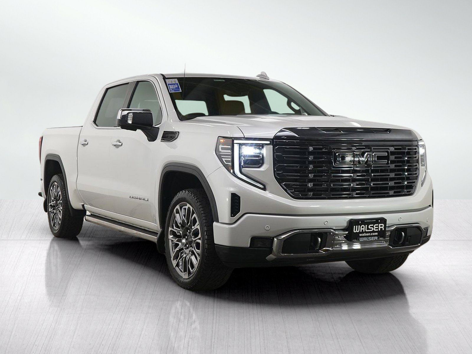 Used 2023 GMC Sierra 1500 Denali Ultimate AWD/4WD image 7