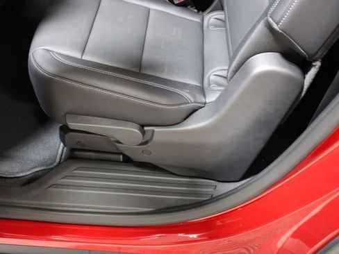 New 2025 Chevrolet Traverse LT w/ Enhanced Driving Package image 25