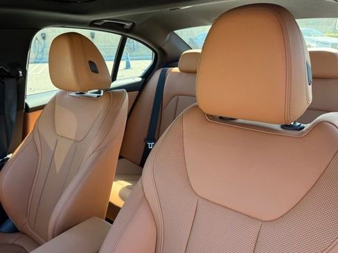 Certified 2023 BMW 330e w/ Premium Package image 21