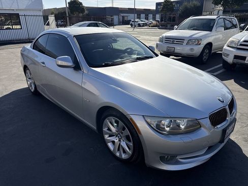 Used 2011 BMW 328i Convertible image 20