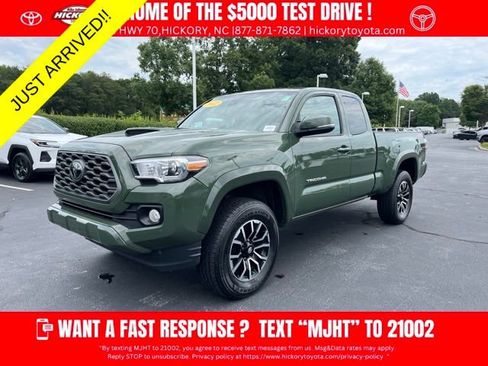 Used 2022 Toyota Tacoma TRD Sport w/ TRD Premium Sport Package AWD/4WD image 1