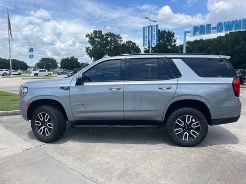 Used 2023 GMC Yukon AT4 w/ LPO, Floor Liner Package AWD/4WD image 4