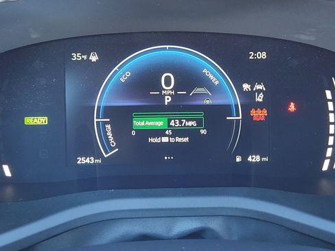 Used 2025 Toyota Camry SE image 11