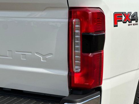 New 2026 Ford F250 Lariat w/ Lariat Ultimate Package image 6