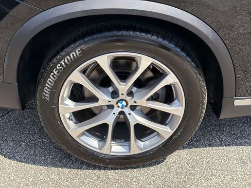 Used 2019 BMW X5 xDrive40i w/ Convenience Package AWD/4WD image 17