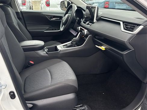 New 2025 Toyota RAV4 XLE image 12