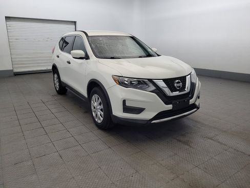 Used 2017 Nissan Rogue S AWD/4WD image 13