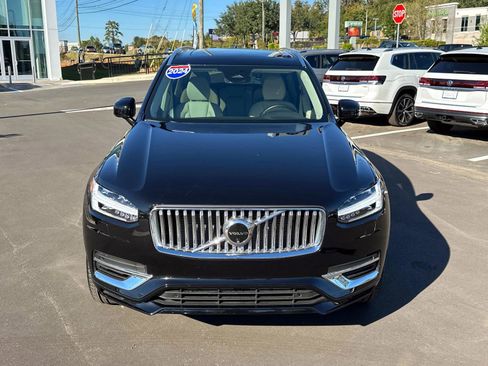 Certified 2024 Volvo XC90 T8 Plus w/ Protection Package Premier image 8