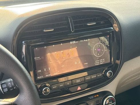 Used 2022 Kia Soul S FWD image 17