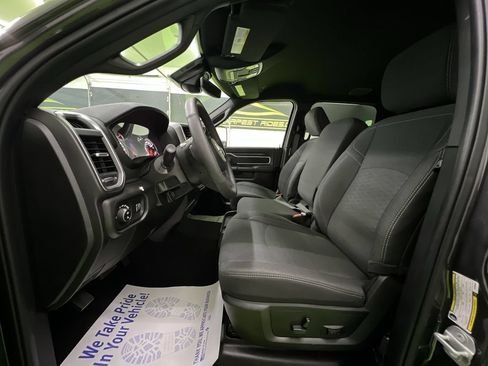 Used 2025 RAM 2500 Big Horn AWD/4WD image 18